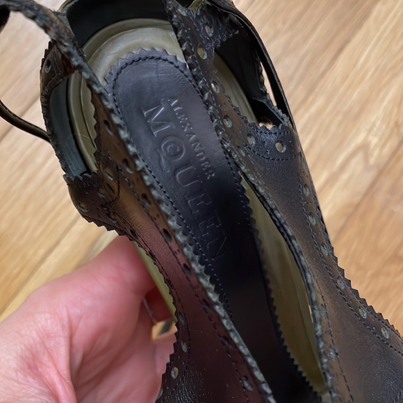 Alexander McQueen Olive and Black Sandal Heels - Picture 3 of 5